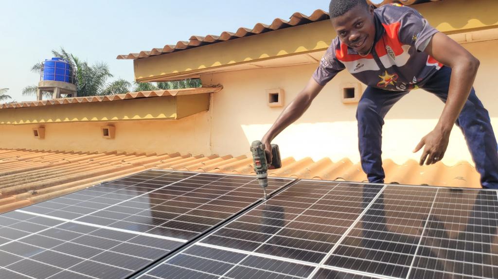 2025 démarre au Bénin pour le Roi Solaire
