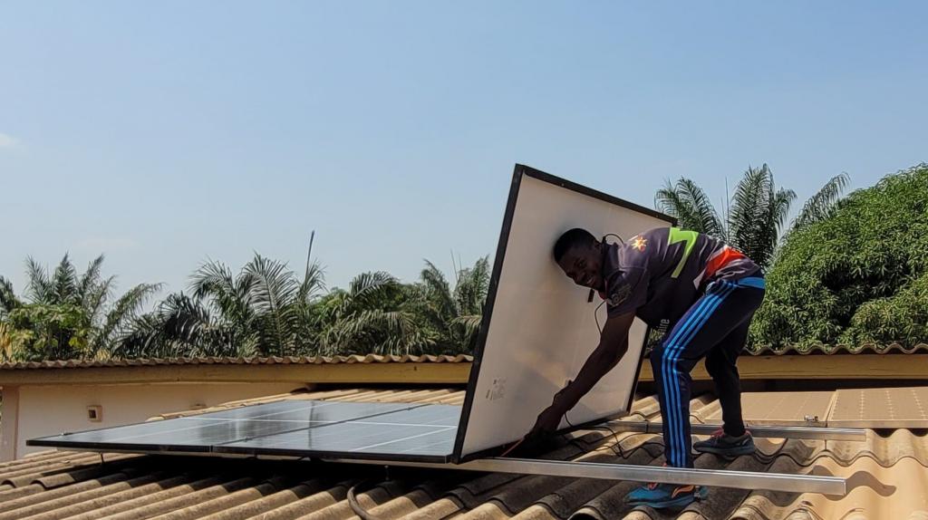 2025 démarre au Bénin pour le Roi Solaire