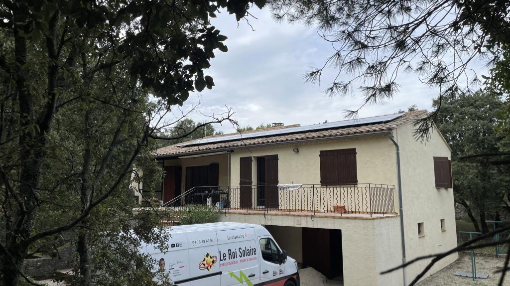 St Restitut (Drôme) - 6 Kwc