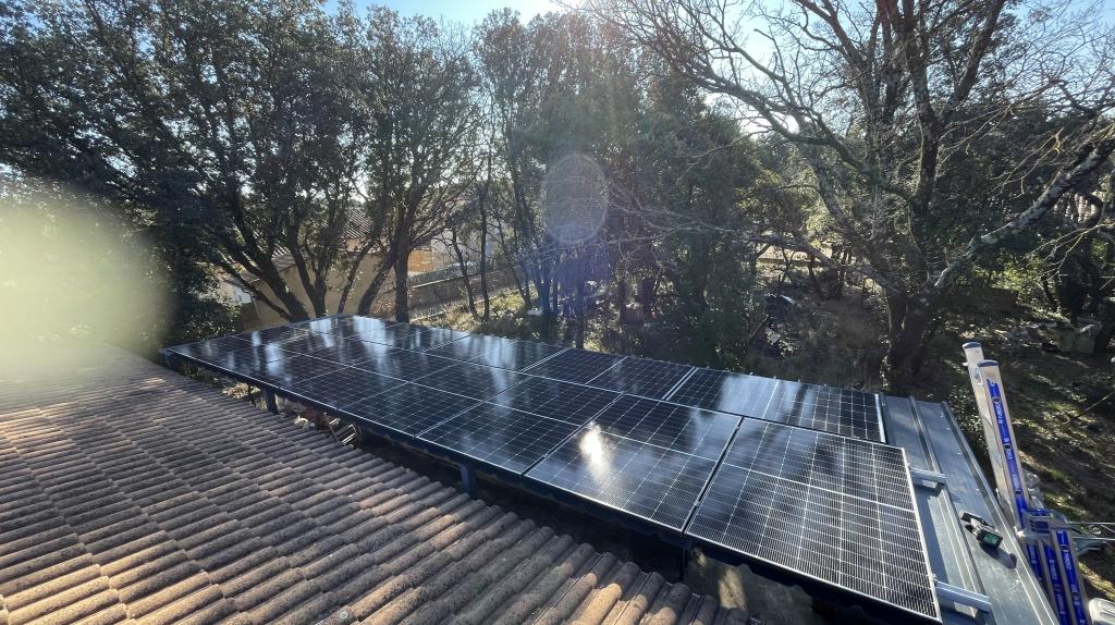 Suze-La-Rousse (Drôme) - 6 Kwc